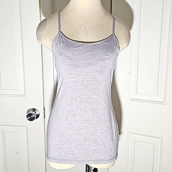 Lululemon gray tank top with belt in bra. Great jersey fabric. Size 8. Very good - Picture 1 of 7